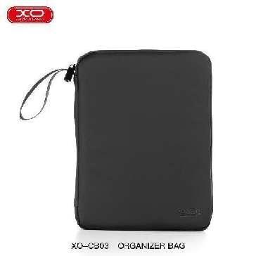 CB02 17" Computer Shoulder Bag Black (Side USB Port, Quick Charge) Black